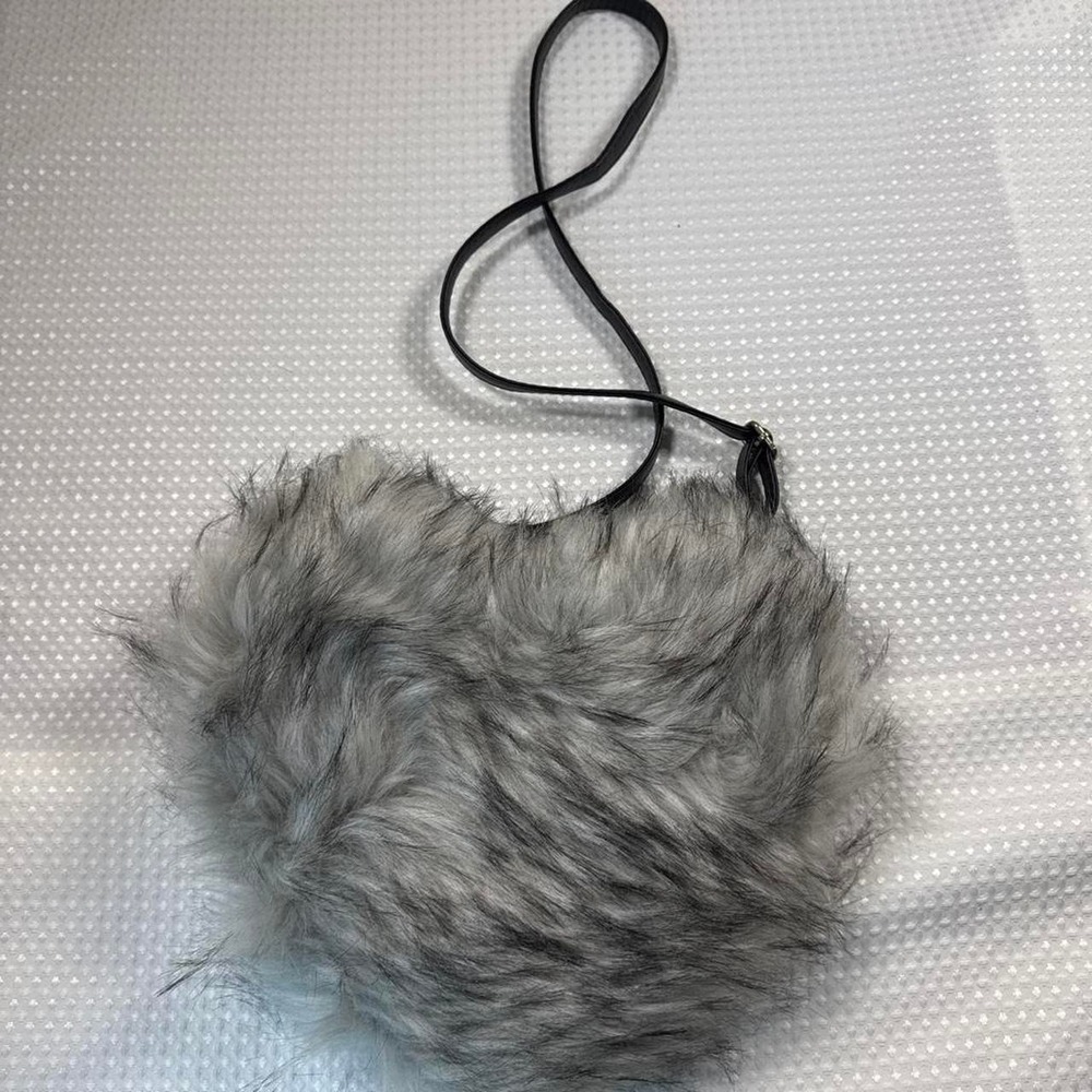 Faux‎ Fur heart shaped handbag. New Never Used No Tags